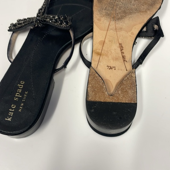 KATE SPADE. Woman’s. Leather butterfly gem size 8. Excellent condition - Picture 8 of 10